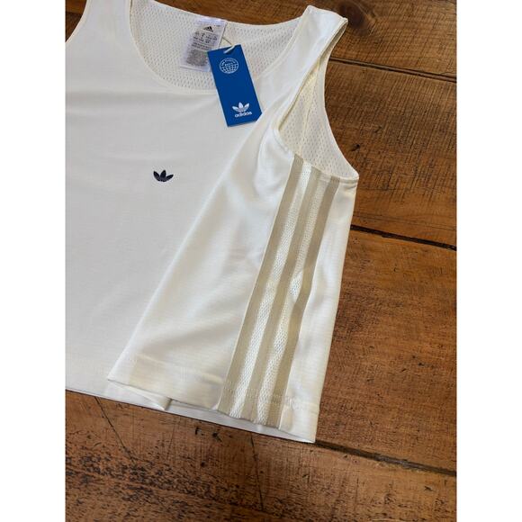 NWT Adidas Womens Three Strips Cream Crop Exercise Top Logo Size Small - Picture 6 of 8
